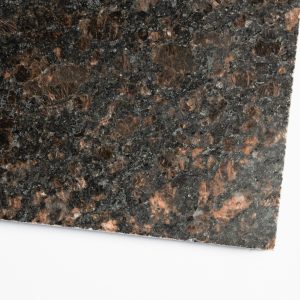 Granit Tan Brown Lustruit - Everstone piatra naturala everstone.ro