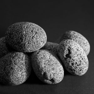 Pebbles Lava Black (sac 20 kg) - Everstone piatra naturala everstone.ro